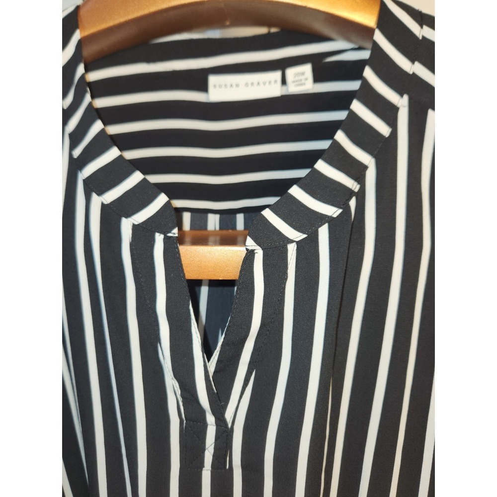 Susan Graver Black White Striped V Neck Blouse Front Hem Tie Size 20W - Picture 2 of 5